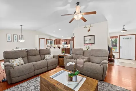 5130 180th Trail SW Rochester WA 98579