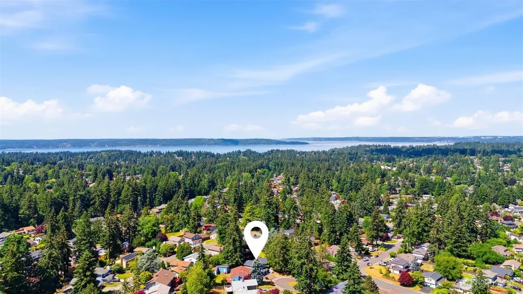 33709 28th Avenue SW Federal Way WA 98023