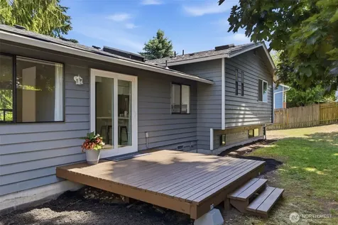33709 28th Avenue SW Federal Way WA 98023