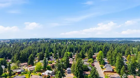 33709 28th Avenue SW Federal Way WA 98023