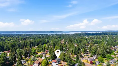 33709 28th Avenue SW Federal Way WA 98023