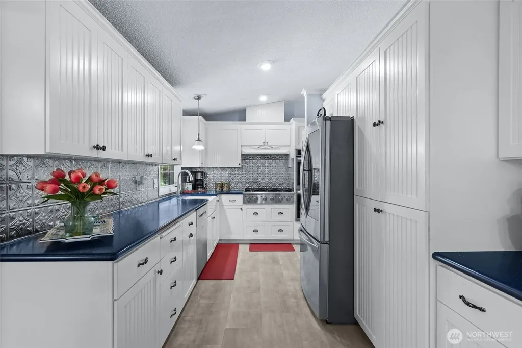 3963 Fischer Park Avenue NE Bremerton WA 98310