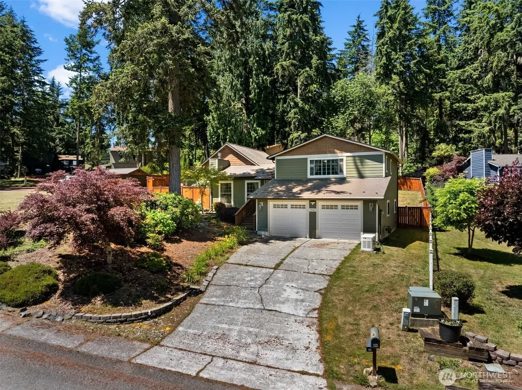 3963 Fischer Park Avenue NE Bremerton WA 98310