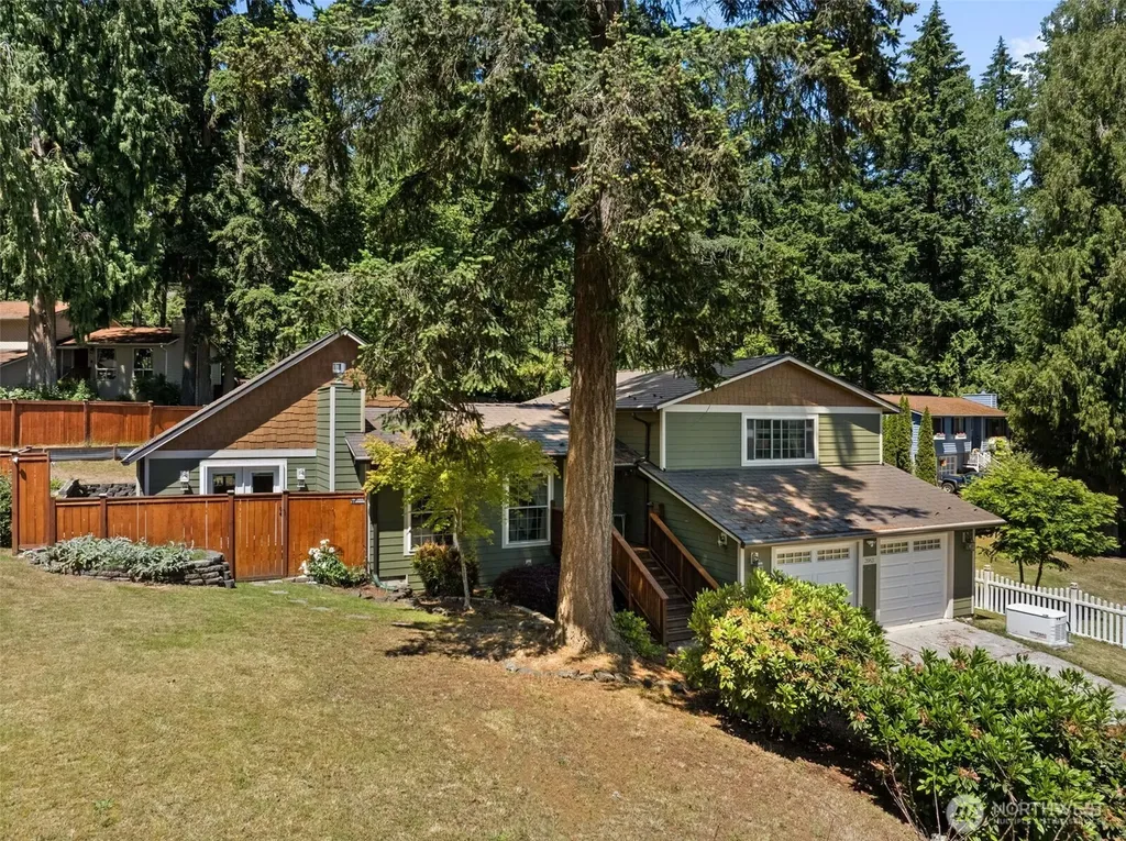 3963 Fischer Park Avenue NE Bremerton WA 98310