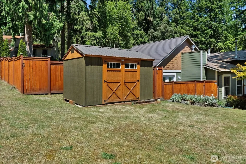 3963 Fischer Park Avenue NE Bremerton WA 98310