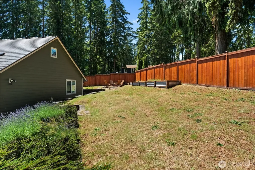 3963 Fischer Park Avenue NE Bremerton WA 98310
