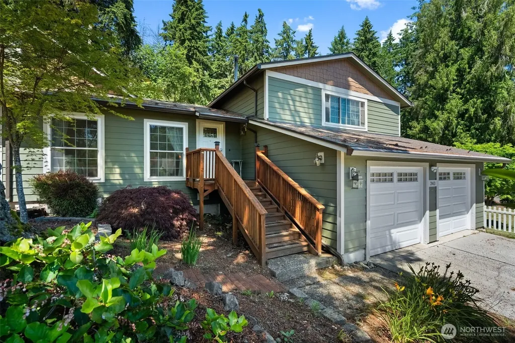 3963 Fischer Park Avenue NE Bremerton WA 98310