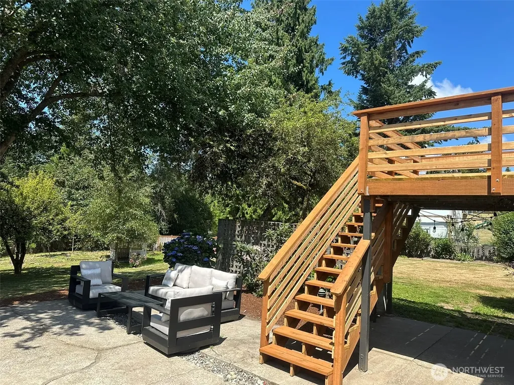 16835 113th Avenue SE Renton WA 98055