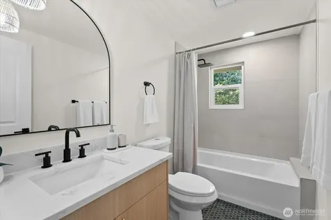 16835 113th Avenue SE Renton WA 98055