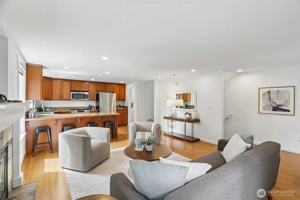 938 NW 51st Street Seattle WA 98107