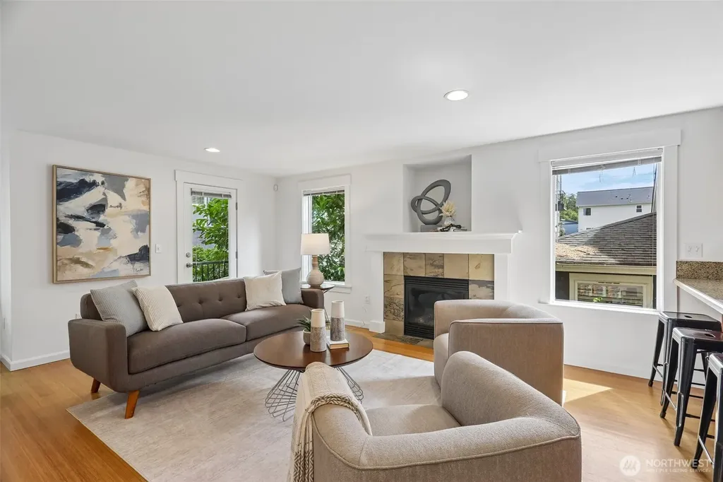 938 NW 51st Street Seattle WA 98107