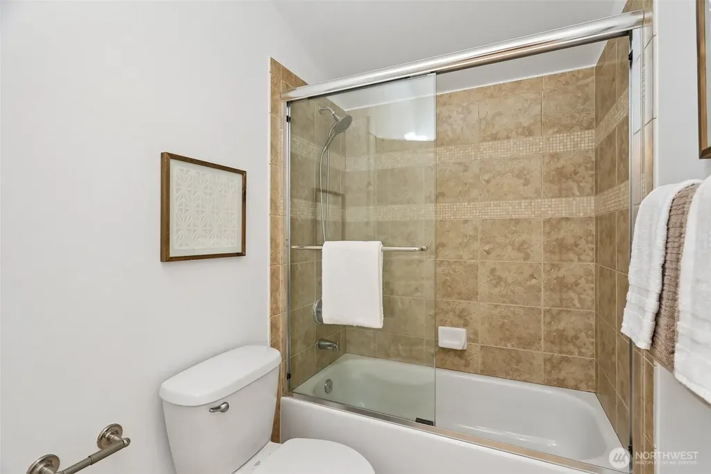 938 NW 51st Street Seattle WA 98107