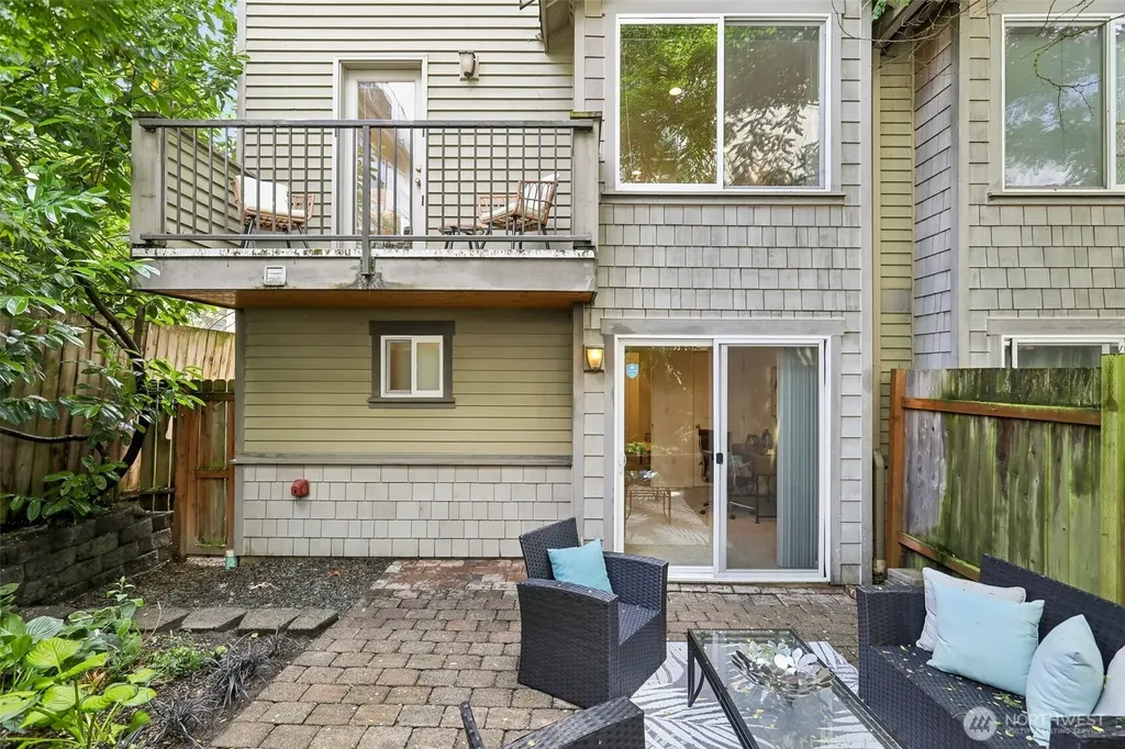 938 NW 51st Street Seattle WA 98107