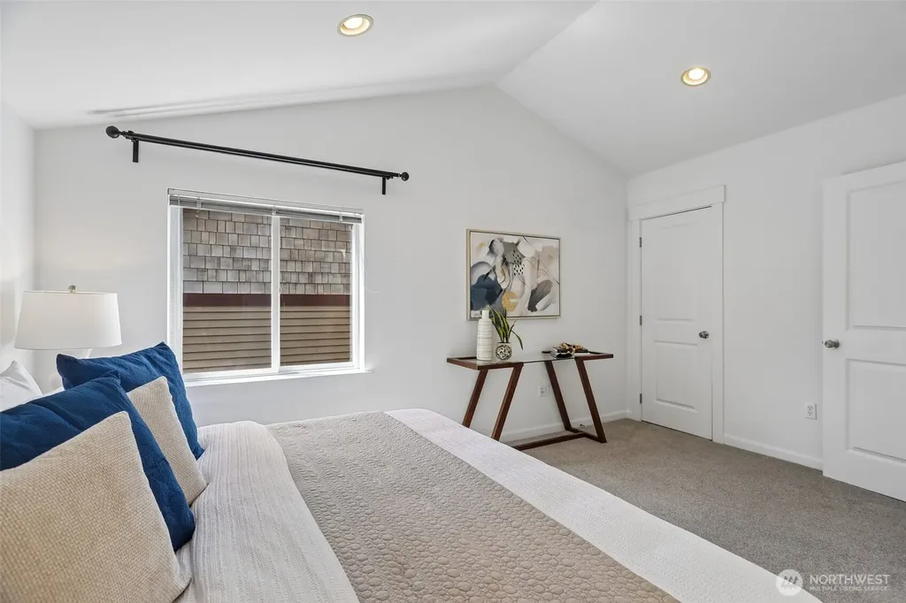938 NW 51st Street Seattle WA 98107