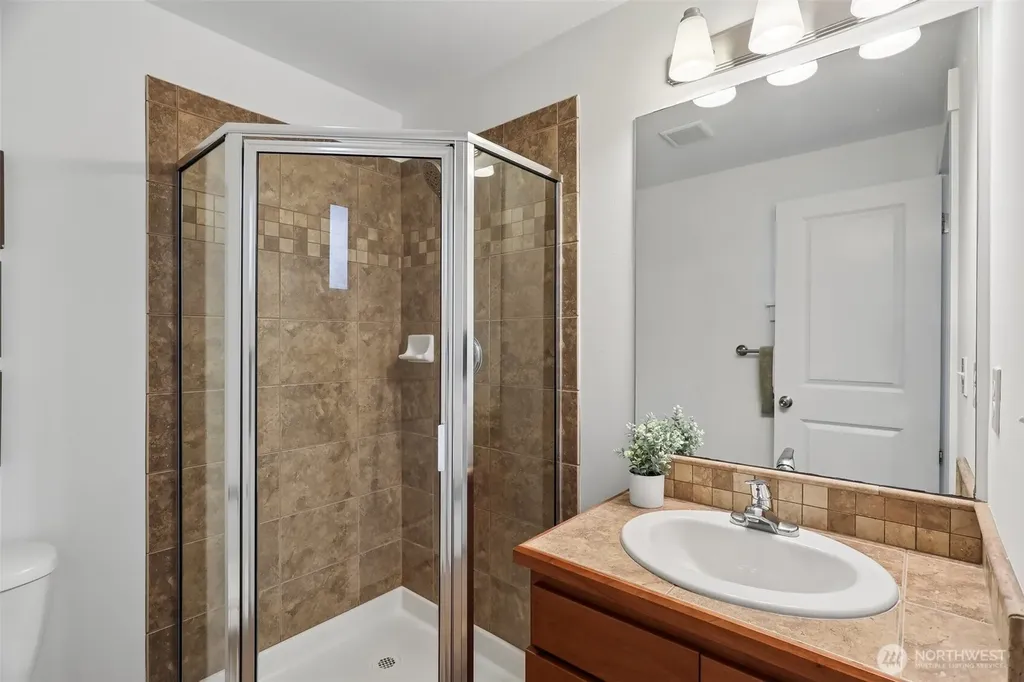 938 NW 51st Street Seattle WA 98107