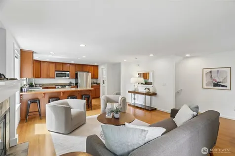 938 NW 51st Street Seattle WA 98107