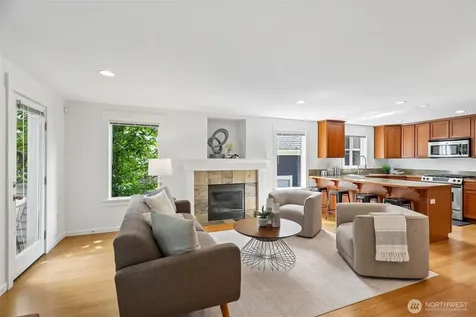938 NW 51st Street Seattle WA 98107