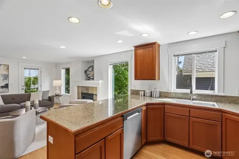 938 NW 51st Street Seattle WA 98107