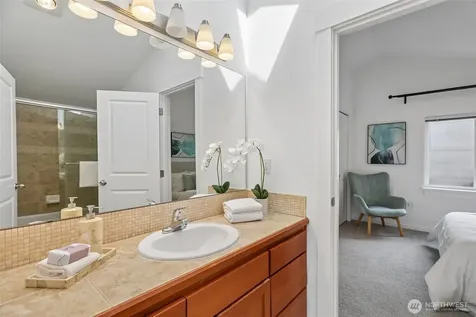 938 NW 51st Street Seattle WA 98107