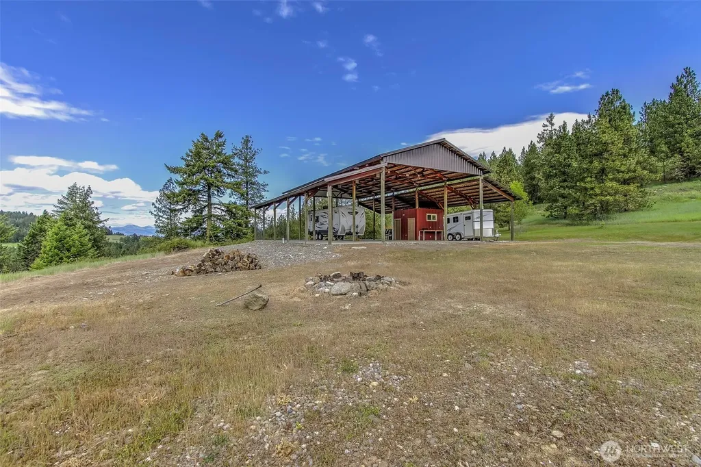 3610 Breckenridge Road Rice WA 99167