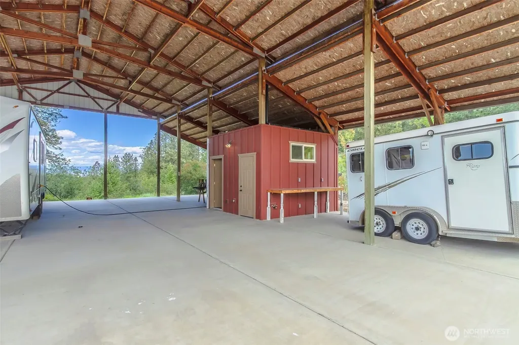 3610 Breckenridge Road Rice WA 99167