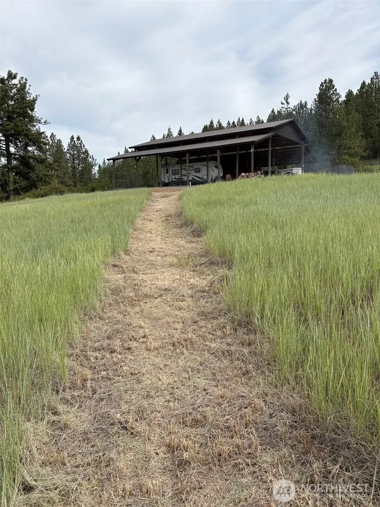 3610 Breckenridge Road Rice WA 99167
