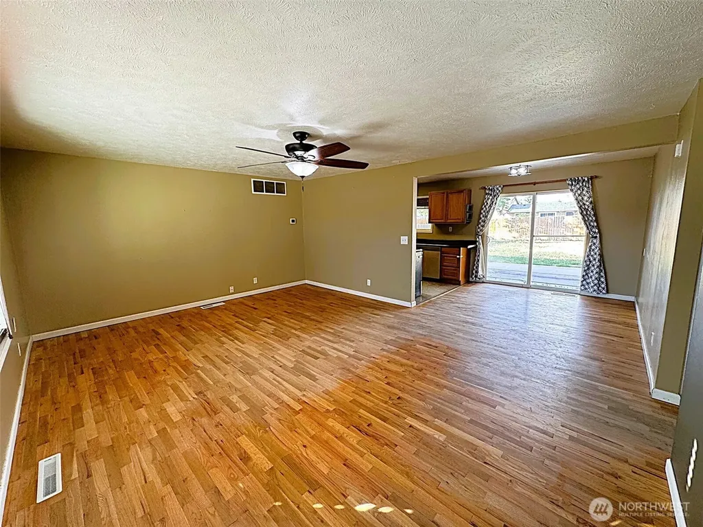 1103 S Evergreen Drive Moses Lake WA 98837