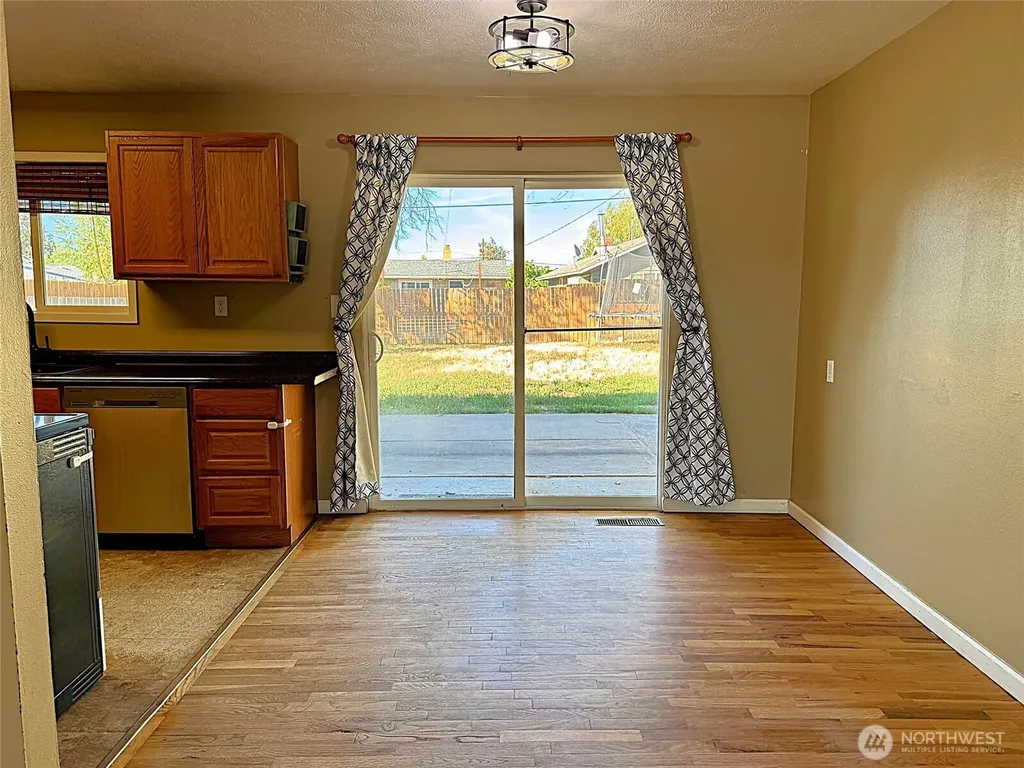 1103 S Evergreen Drive Moses Lake WA 98837