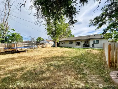 1103 S Evergreen Drive Moses Lake WA 98837