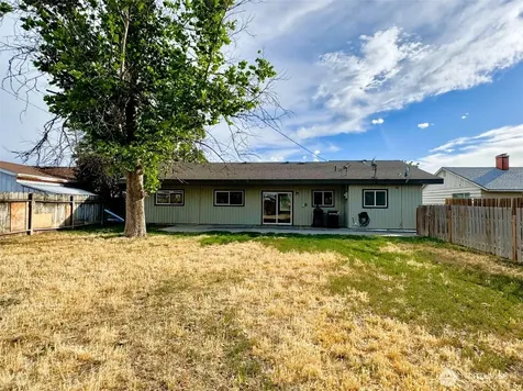 1103 S Evergreen Drive Moses Lake WA 98837
