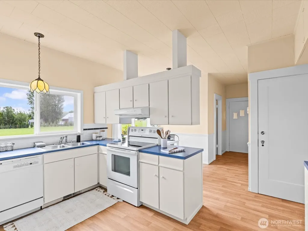 17734 Mclean Road Mount Vernon WA 98233