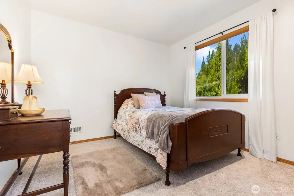21212 89th Avenue NE Arlington WA 98223