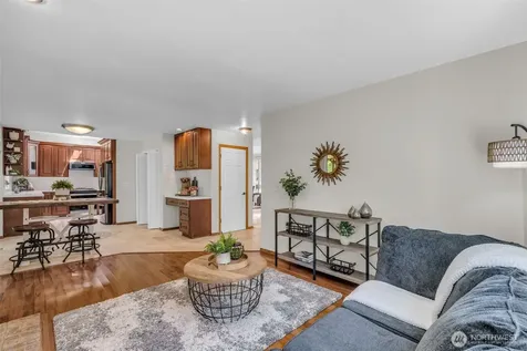 6215 145th Street SE Everett WA 98208