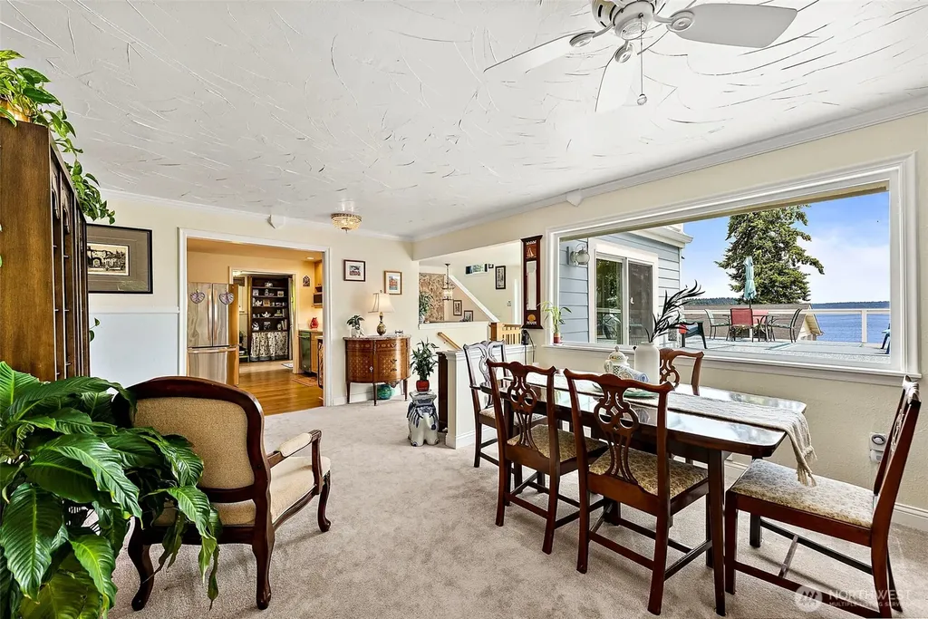 1512 Cole Loop SE Port Orchard WA 98366