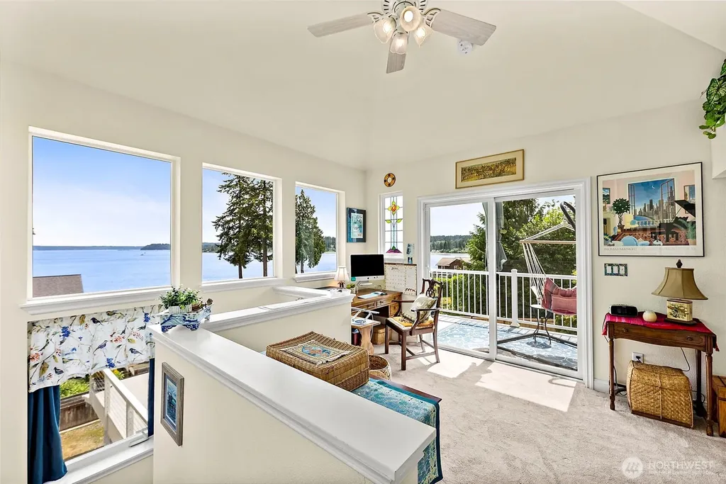 1512 Cole Loop SE Port Orchard WA 98366