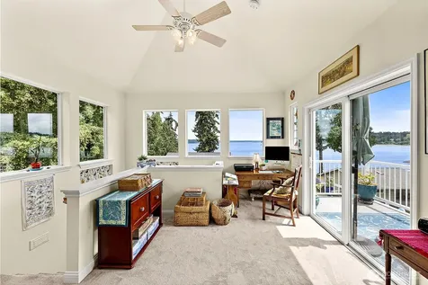 1512 Cole Loop SE Port Orchard WA 98366