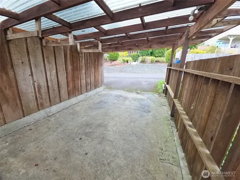 2016 W 6th Aberdeen WA 98520