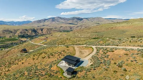 88 Cowboy Road Methow WA 98846