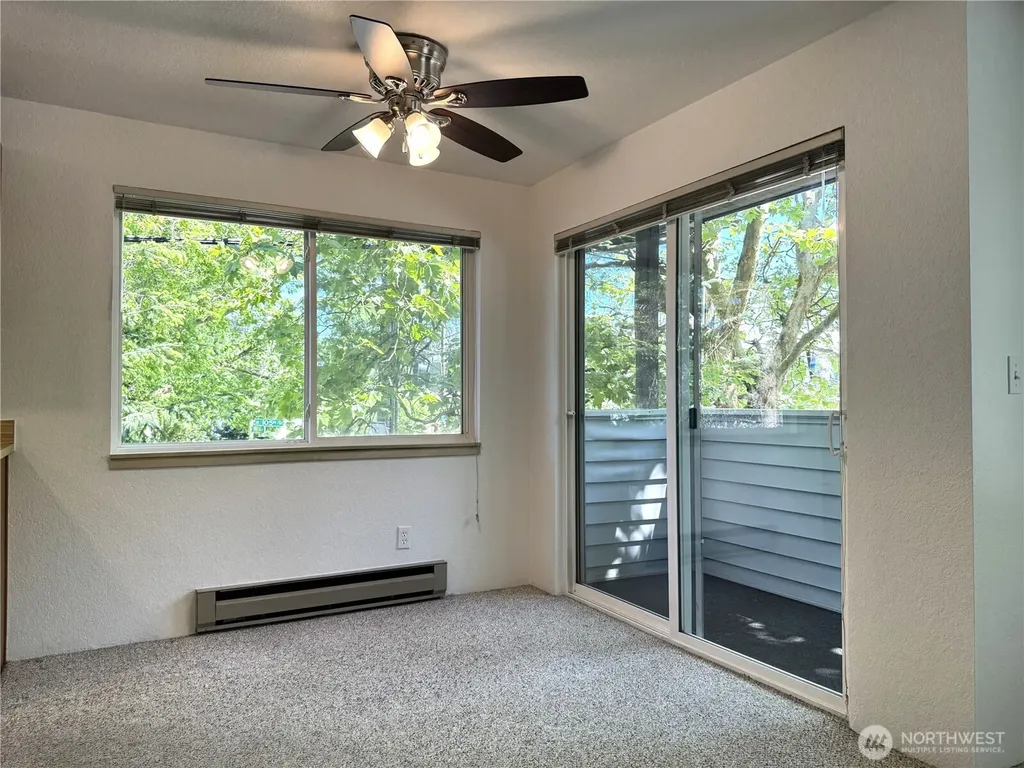 555 N 105th Street Seattle WA 98133