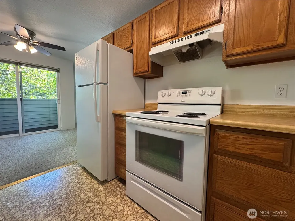 555 N 105th Street Seattle WA 98133