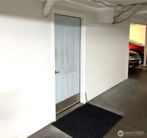 555 N 105th Street Seattle WA 98133