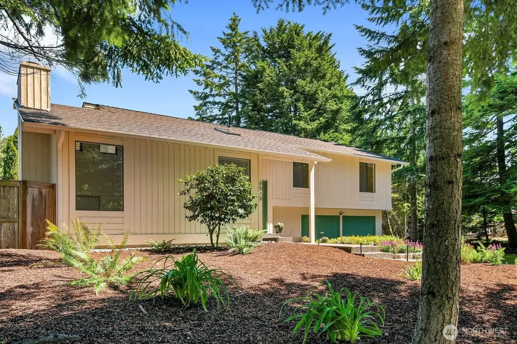 6530 W Mercer Way Mercer Island WA 98040