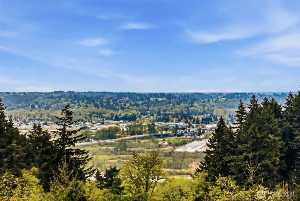 1104 V Street NW Auburn WA 98001