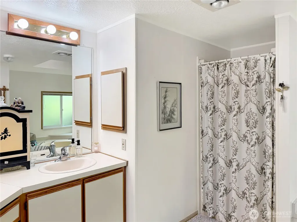 2500 S 370th Street Federal Way WA 98003