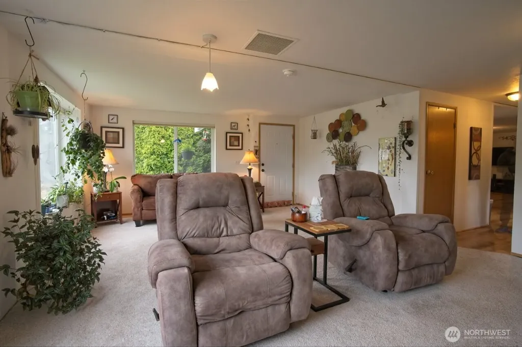 10 Danielle Court Sequim WA 98382