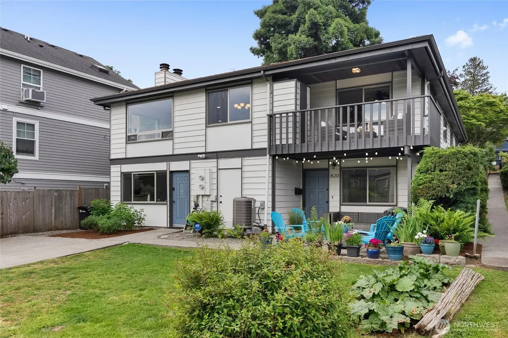 818 W Argand Street Seattle WA 98119