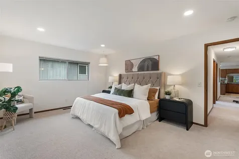 818 W Argand Street Seattle WA 98119