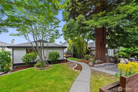 818 W Argand Street Seattle WA 98119
