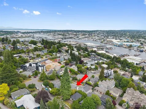 818 W Argand Street Seattle WA 98119