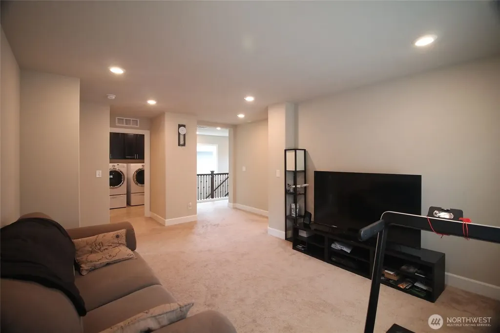 17309 40th Avenue SE Bothell WA 98012